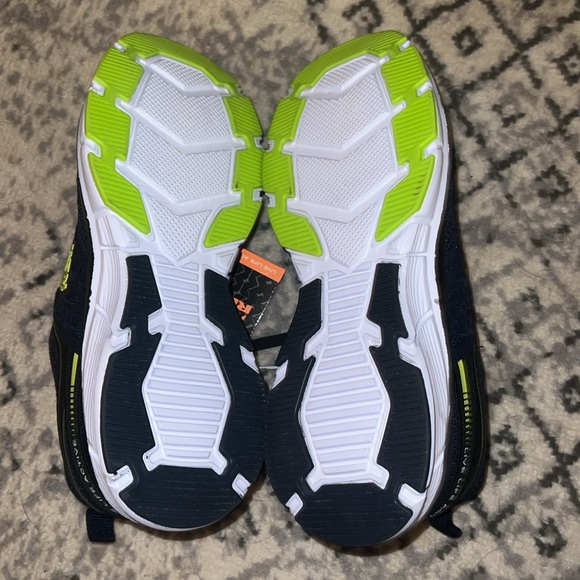 10.5 RBX Sneaker - Picture 8 of 11